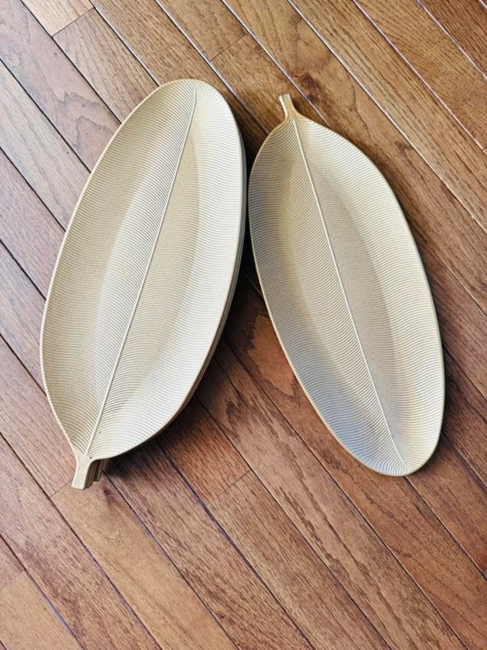 Leaf-Shaped Serving Tray Pair in Gold